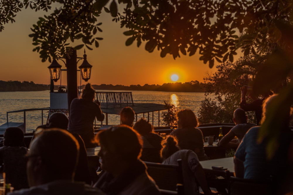 Featured image for “Mr. Clean Can’s Favorite Waterfront Dining and Sunset Spots Around Orlando”