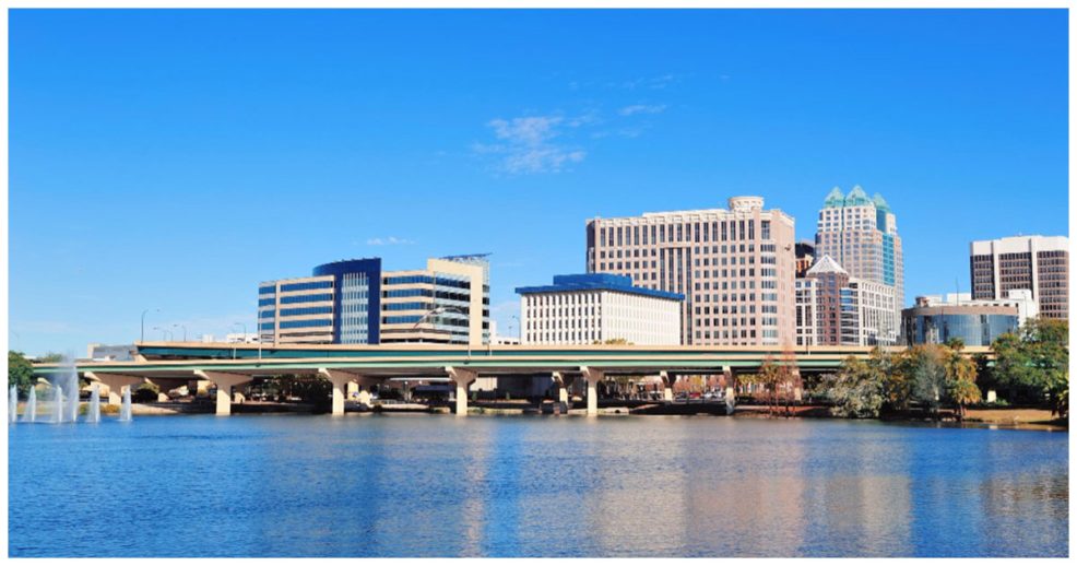 | Clean Cans is your neighborhood trash can cleaning service, serving residential and commercial customers in Central Florida! Sign up online today!