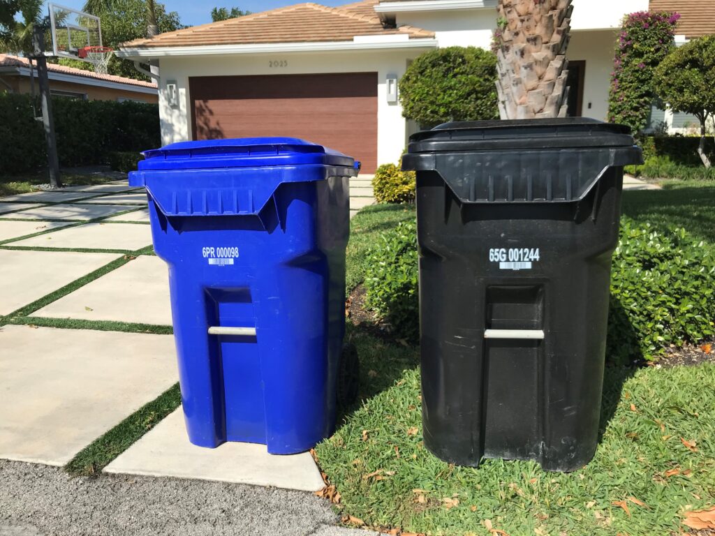 The Benefits of Cleaning Your Trash Can - Clean Cans